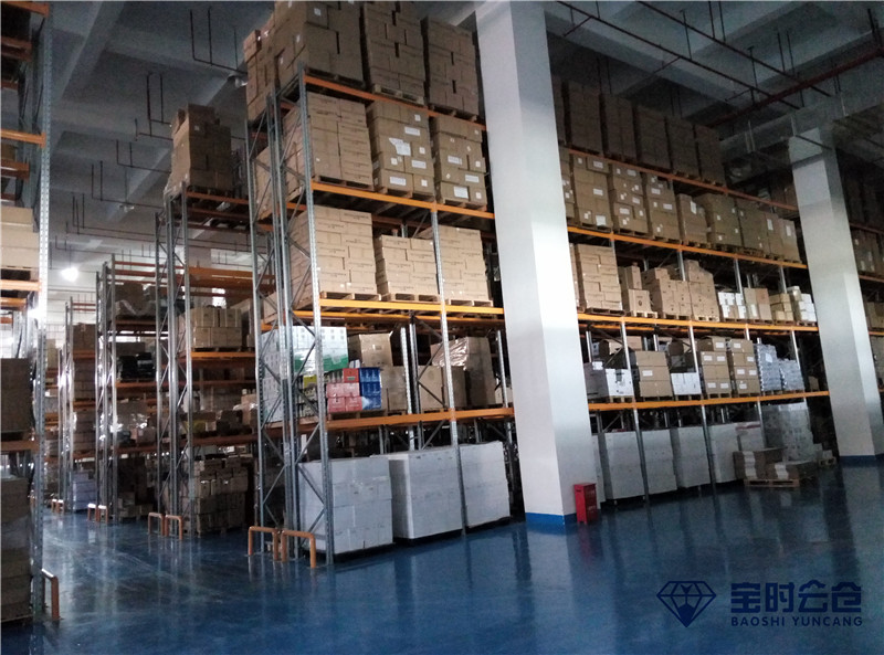 立體貨架區(qū).jpg